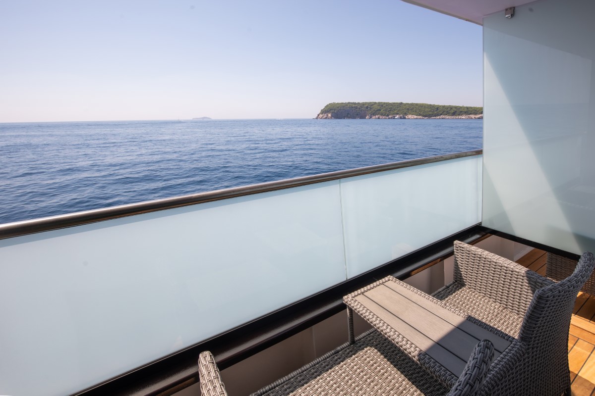 Antaris Croatia cruise ship balcony