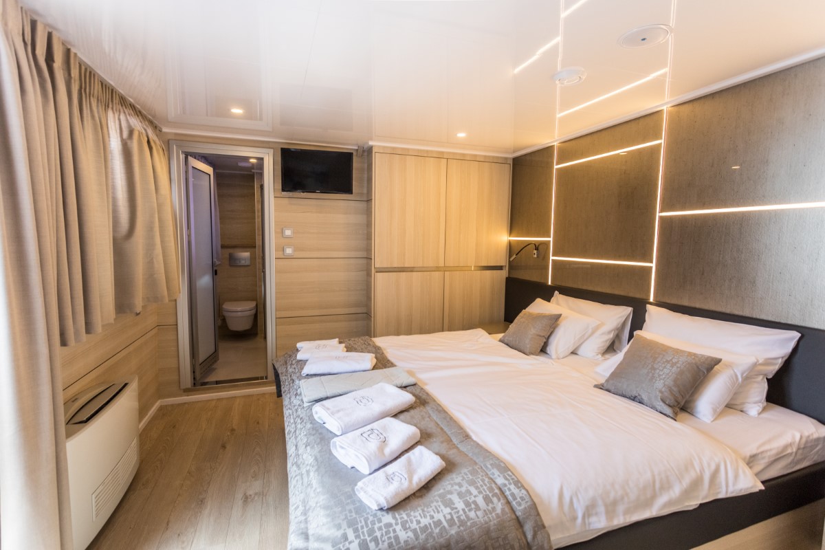 Desire Croatia Cruise ship cabin