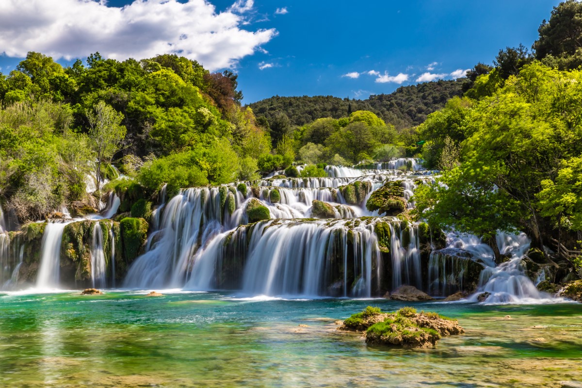 Beautiful,Skradinski,Buk,Waterfall,In,Krka,National,Park,-,Dalmatia