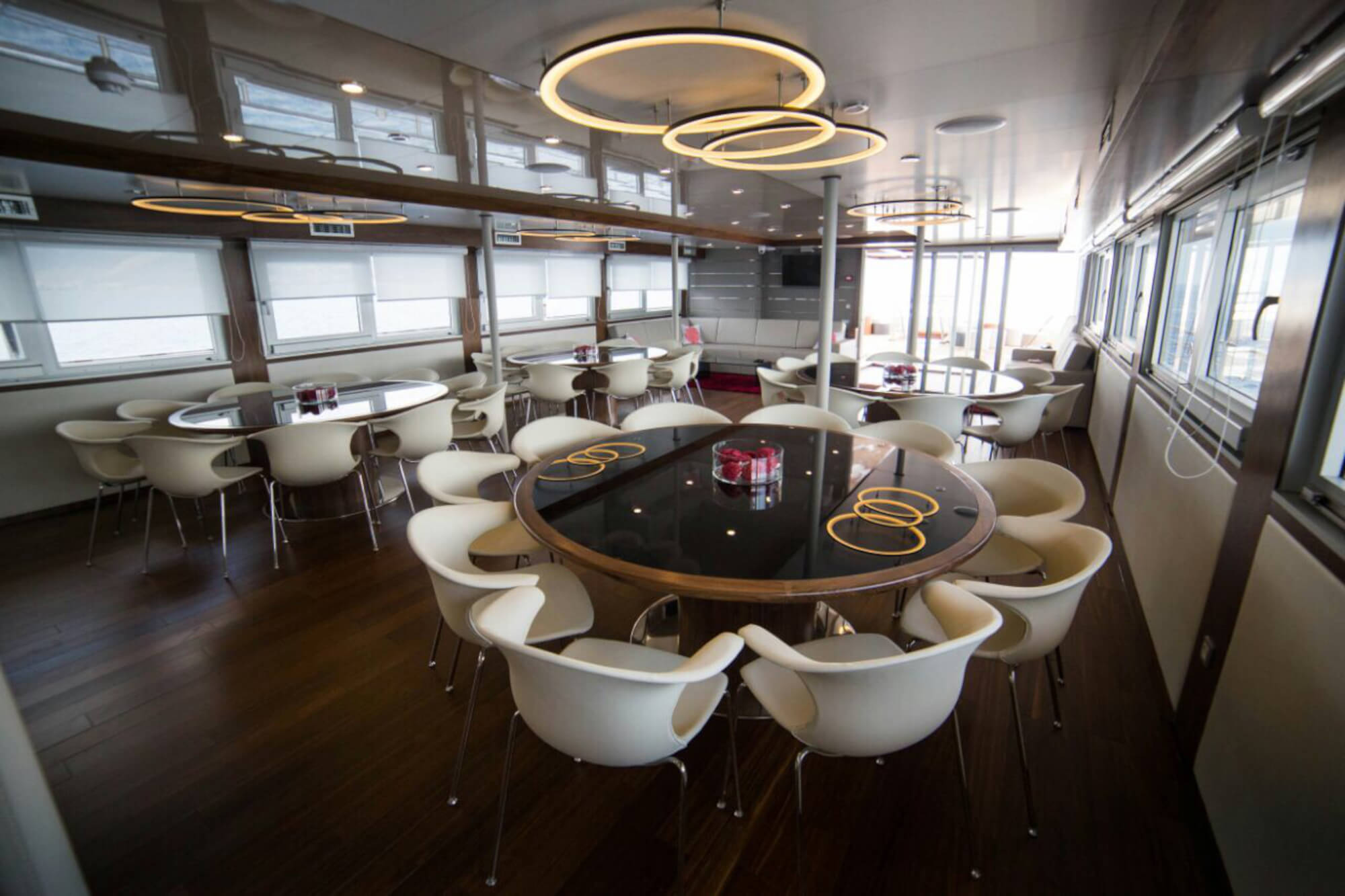 Avangard Croatia Cruise Ship dining