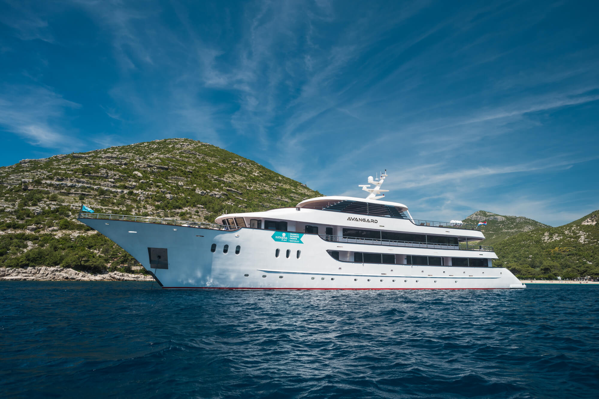 small yacht cruise croatia