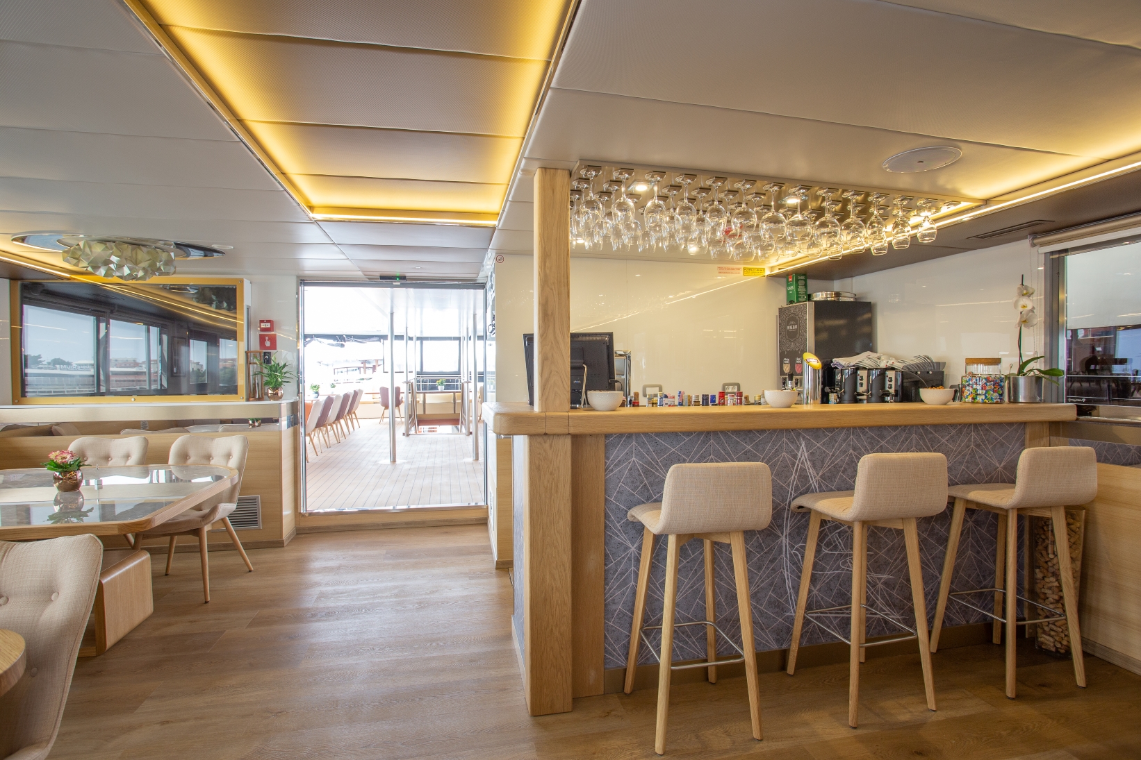 Lastavica Croatia Cruise Ship interior (23)