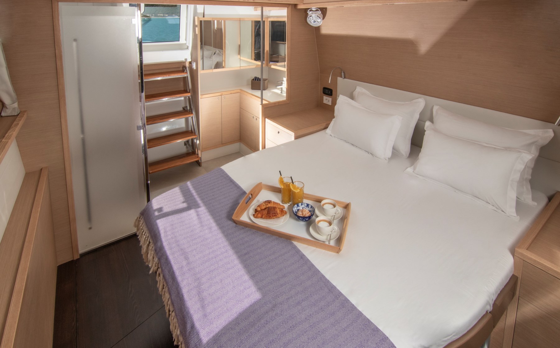 Cool change yacht double bed cabin with a breakfast in bed
