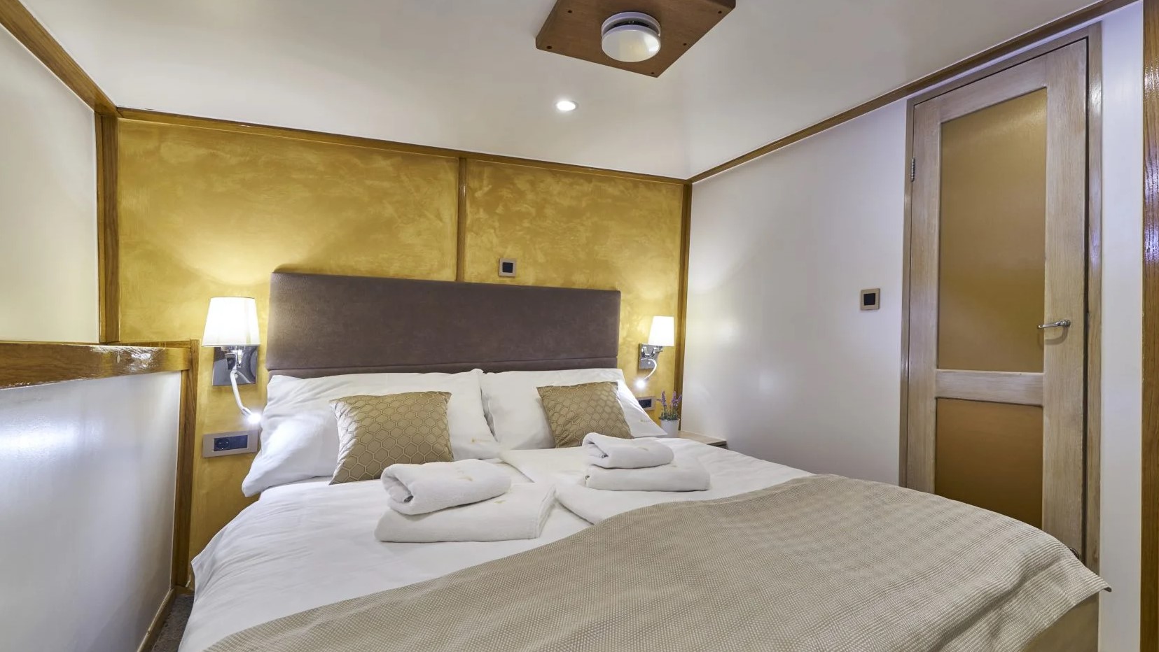 MS ROMANCA yacht cabin with a double bed